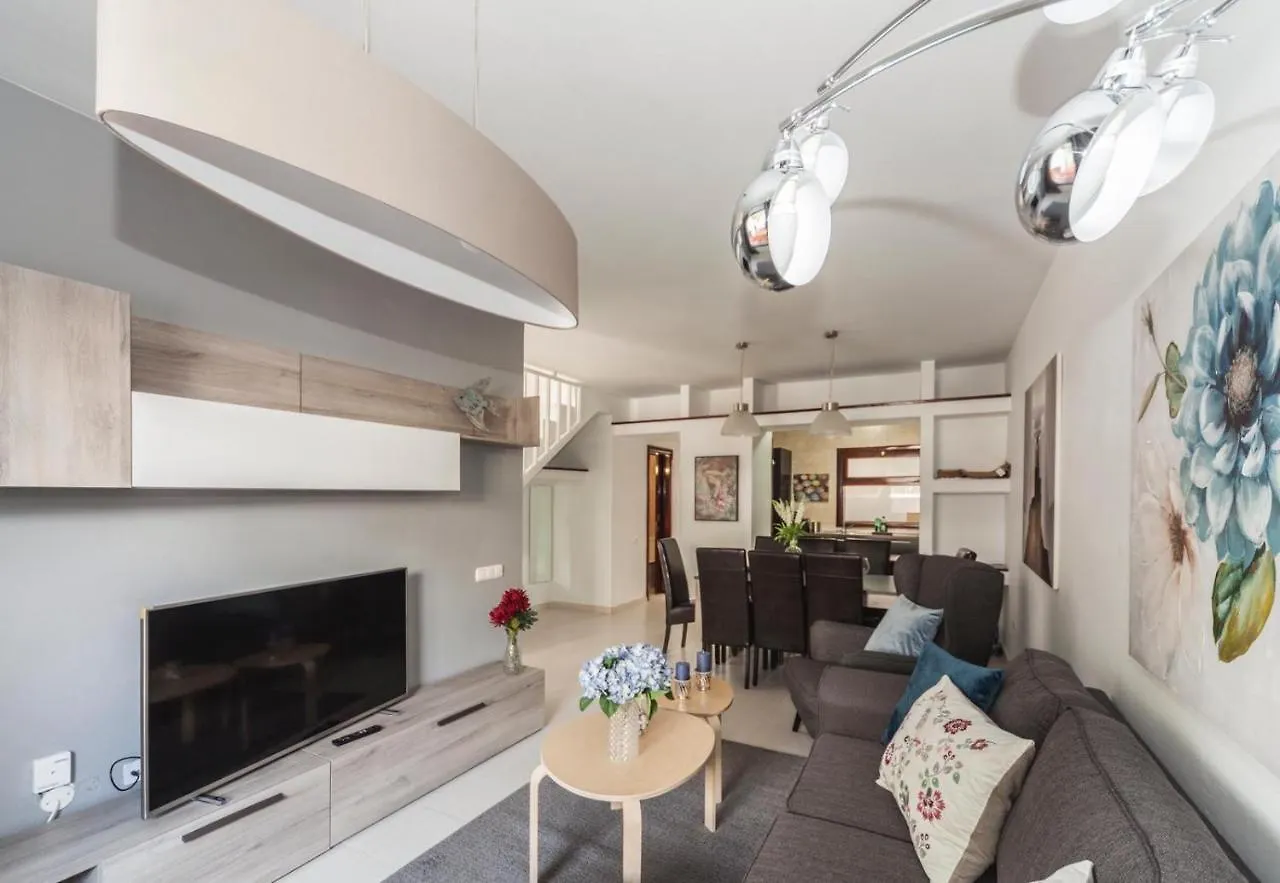 Holiday home Luxury House Grumete Playa Honda